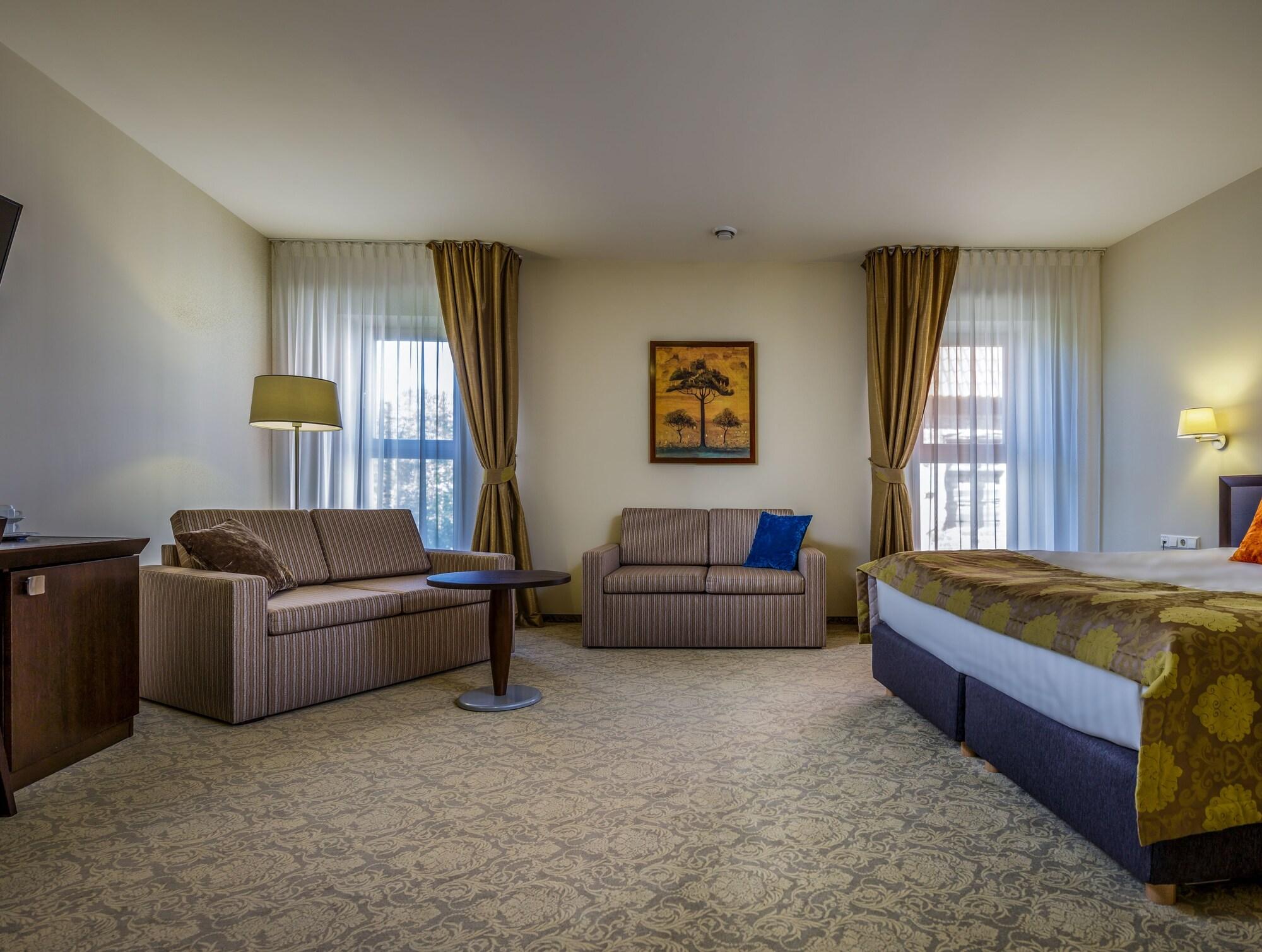 Euterpe Hotel Клайпеда Екстериор снимка