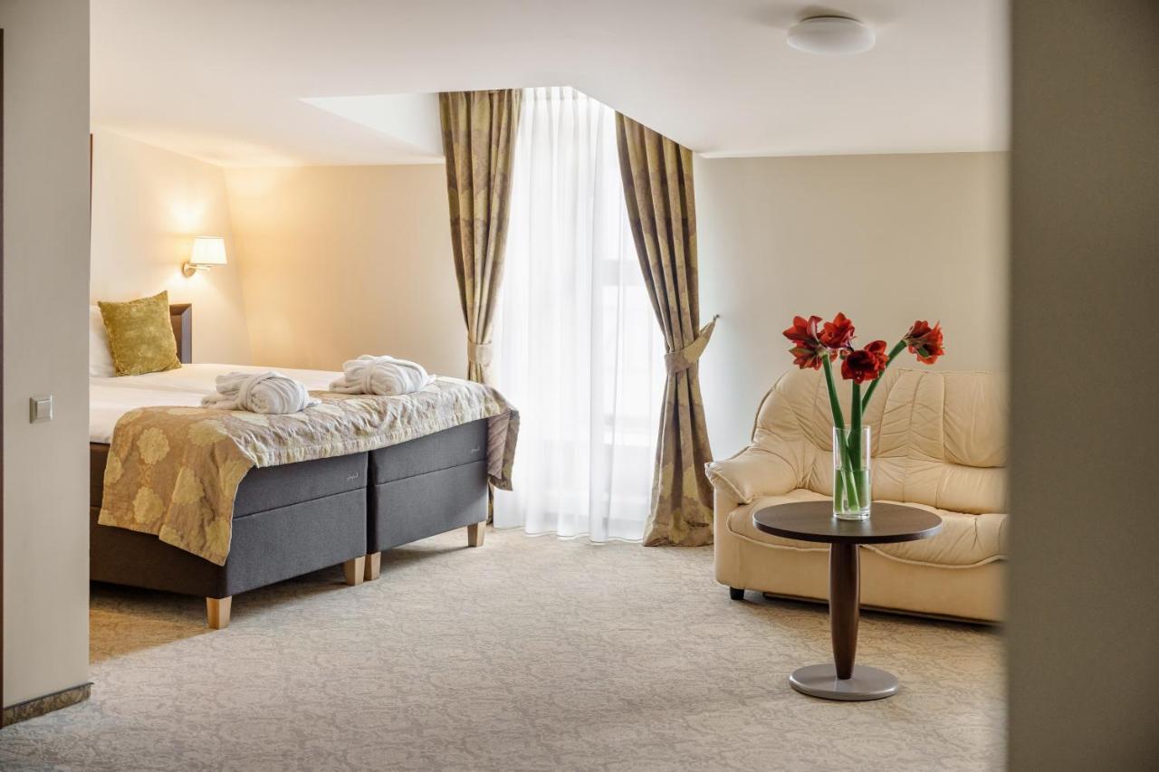 Euterpe Hotel Клайпеда Екстериор снимка