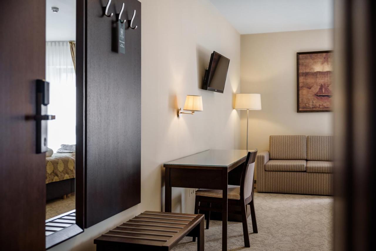 Euterpe Hotel Клайпеда Екстериор снимка
